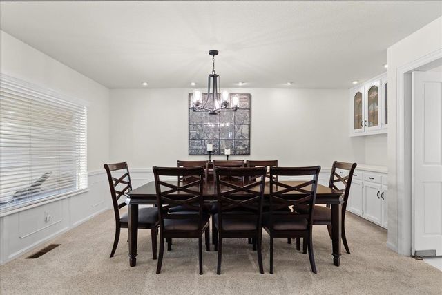 7637 N Cheryl Avenue, Fresno, CA 93711