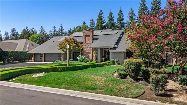 7637 N Cheryl Avenue, Fresno, CA 93711