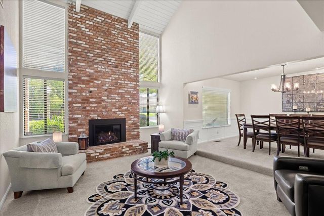 7637 N Cheryl Avenue, Fresno, CA 93711