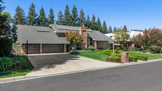 7637 N Cheryl Avenue, Fresno, CA 93711