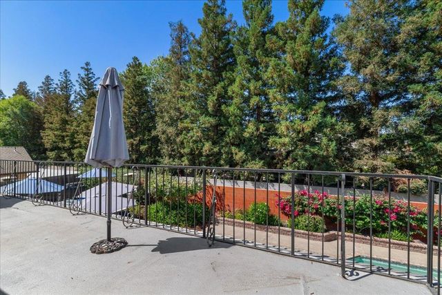 7637 N Cheryl Avenue, Fresno, CA 93711
