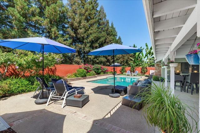 7637 N Cheryl Avenue, Fresno, CA 93711