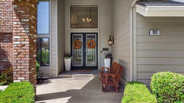 7637 N Cheryl Avenue, Fresno, CA 93711