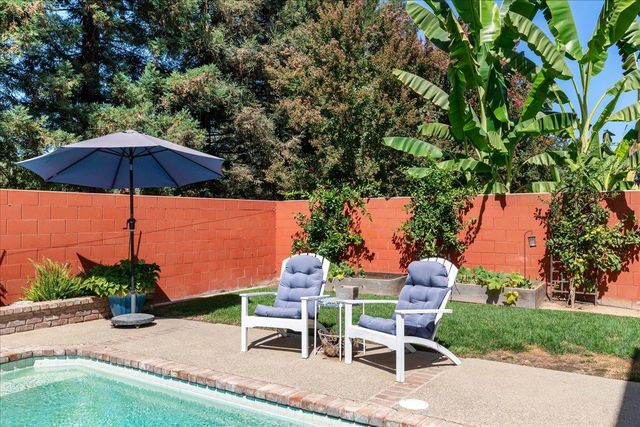 7637 N Cheryl Avenue, Fresno, CA 93711