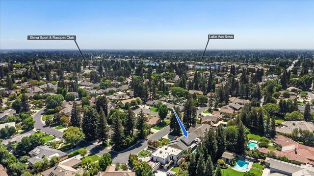 7637 N Cheryl Avenue, Fresno, CA 93711