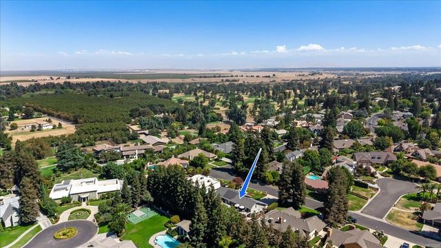 7637 N Cheryl Avenue, Fresno, CA 93711