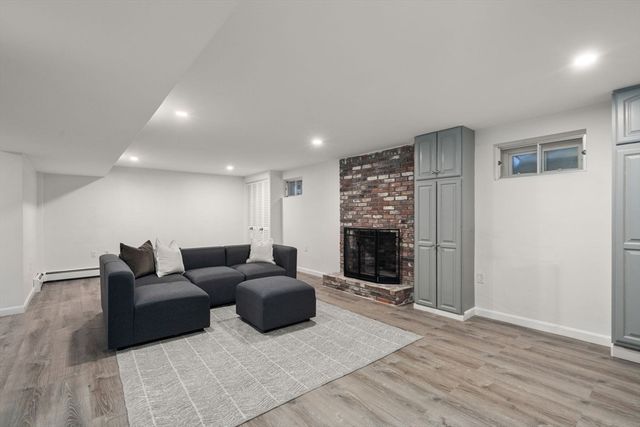 150 Country Club Rd, Newton, MA 02459