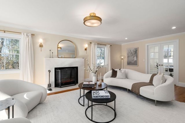 150 Country Club Rd, Newton, MA 02459