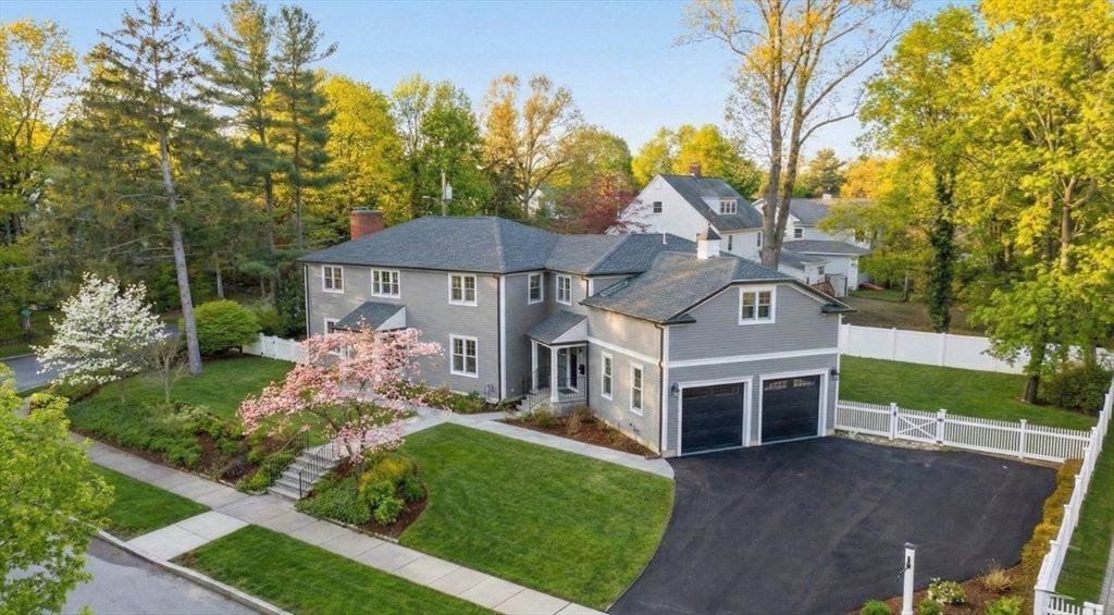 150 Country Club Rd, Newton, MA 02459