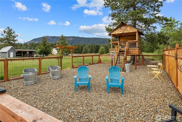 5911 Nelson Siding Road, Cle Elum, WA 98922