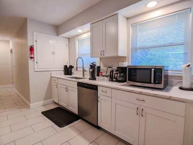 6599 Riverside Drive, Powell, OH 43065