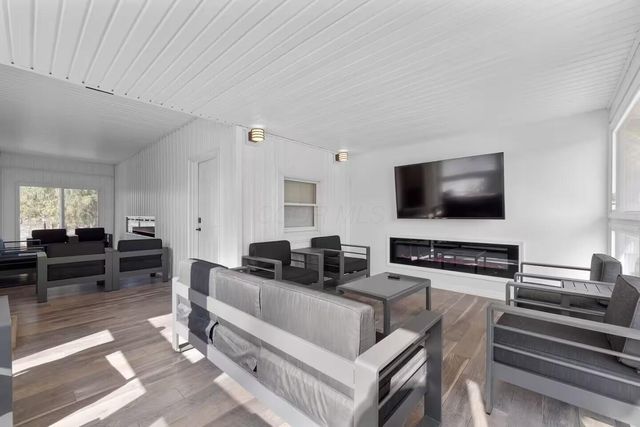 6599 Riverside Drive, Powell, OH 43065