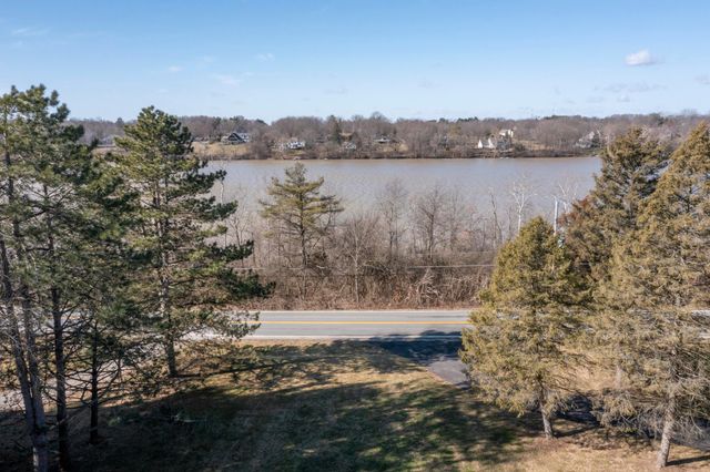 6599 Riverside Drive, Powell, OH 43065