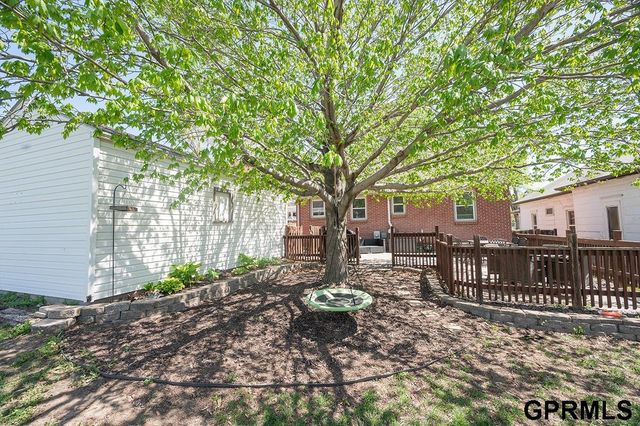 2431 S 15Th Street, Lincoln, NE 68502