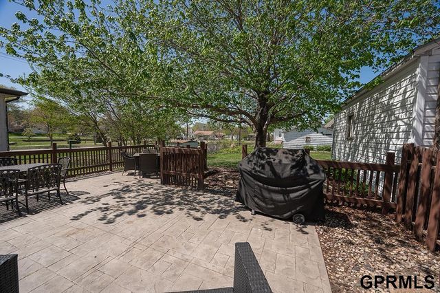 2431 S 15Th Street, Lincoln, NE 68502