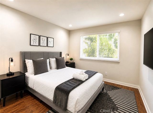 18210 Hatteras, Tarzana, CA 91356