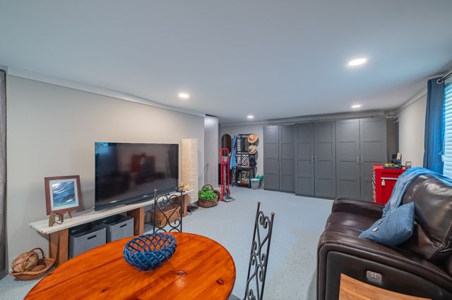 101 Crestwood Dr, Tullahoma, TN 37388