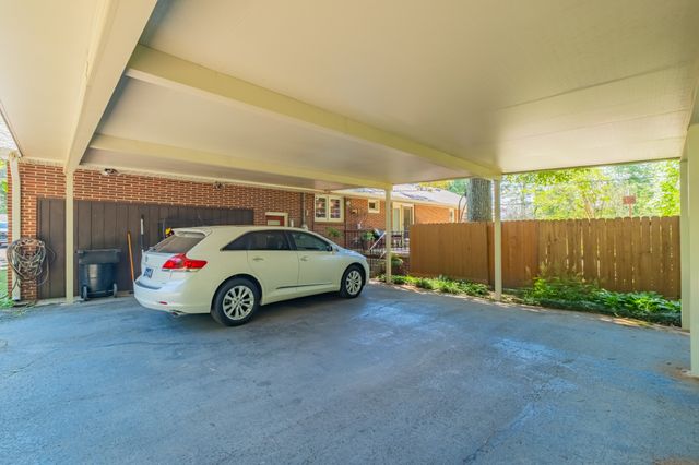 101 Crestwood Dr, Tullahoma, TN 37388