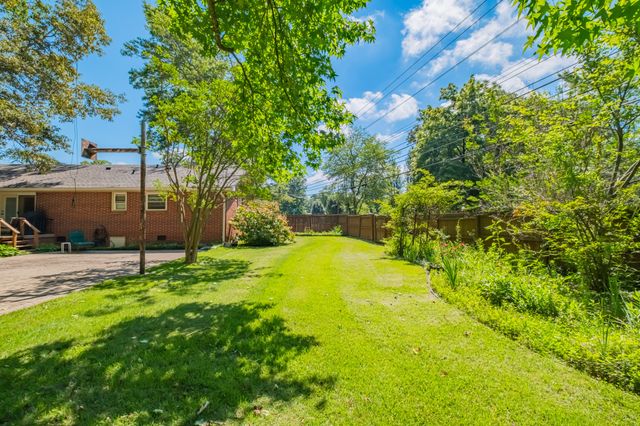 101 Crestwood Dr, Tullahoma, TN 37388
