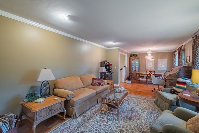 101 Crestwood Dr, Tullahoma, TN 37388