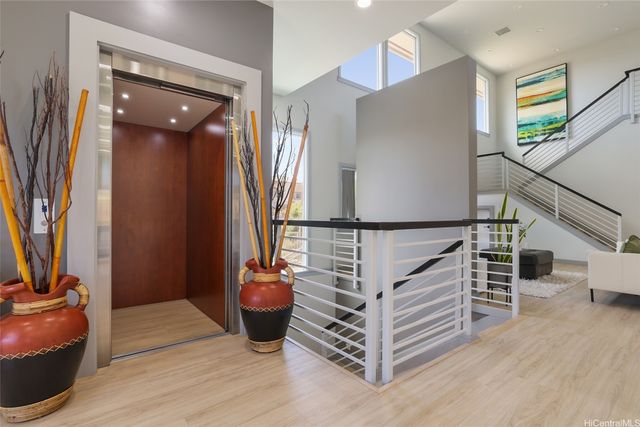 92-1176 Pueonani Street, Kapolei, HI 96707