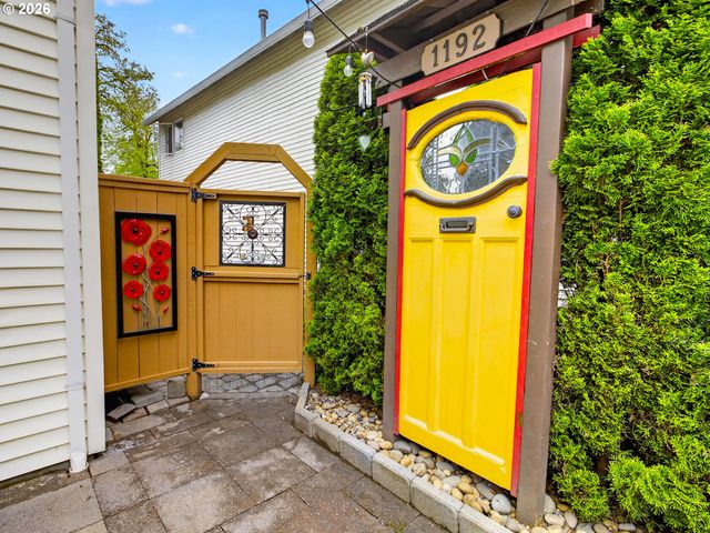 1192 Nw WEYBRIDGE Way, Beaverton, OR 97006