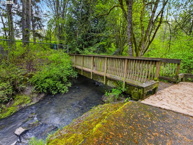 1192 Nw WEYBRIDGE Way, Beaverton, OR 97006