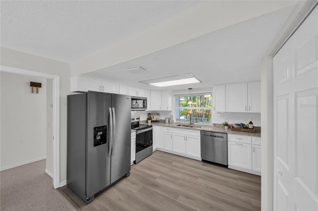 121 10TH AVE, Indian Rocks Beach, FL 33785