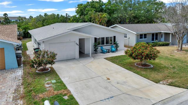 121 10TH AVE, Indian Rocks Beach, FL 33785