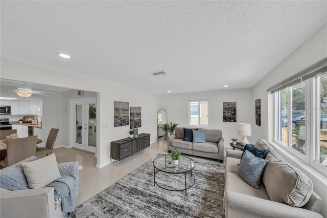 121 10TH AVE, Indian Rocks Beach, FL 33785