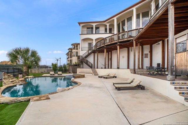 18002 Granite Hill, San Antonio, TX 78255