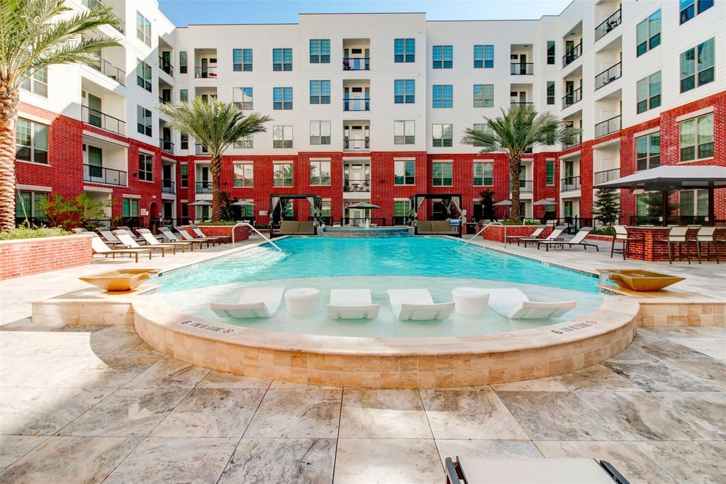 2111 Austin Street 213, Houston, TX 77002