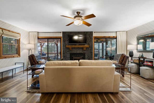 162 FORREST ST, Basye, VA 22810