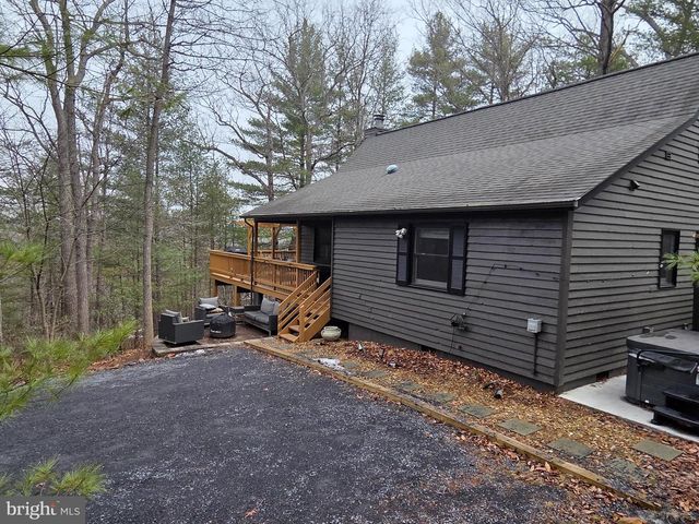 162 FORREST ST, Basye, VA 22810