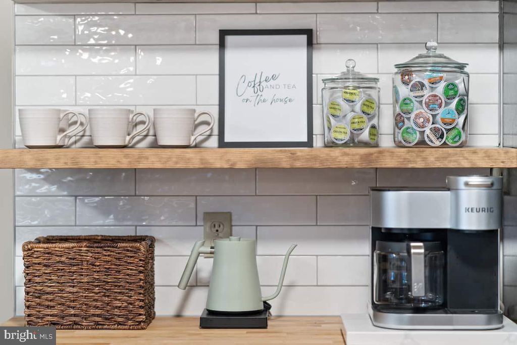 Image 14 of property listing at 162 FORREST ST, Basye, VA 22810