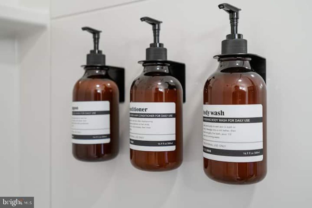 Image 33 of property listing at 162 FORREST ST, Basye, VA 22810