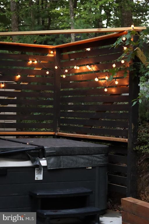 Image 38 of property listing at 162 FORREST ST, Basye, VA 22810