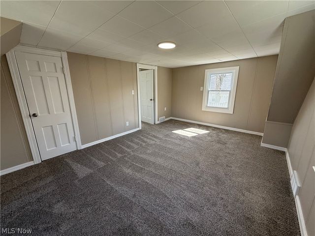 38462 S Beachview Road, Willoughby, OH 44094