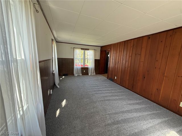 38462 S Beachview Road, Willoughby, OH 44094