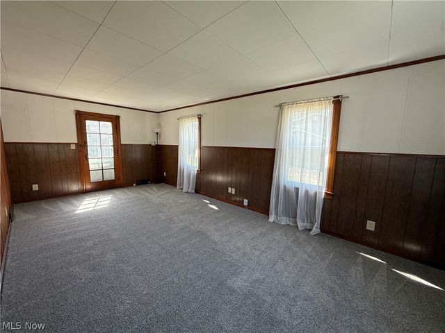 38462 S Beachview Road, Willoughby, OH 44094