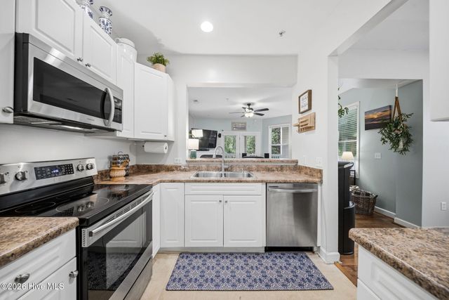 736 Indica Court 102, Wilmington, NC 28405