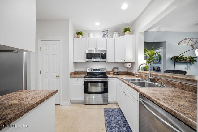 736 Indica Court 102, Wilmington, NC 28405