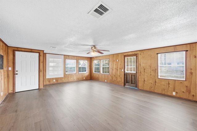 513A N 34th Street, Waco, TX 76710