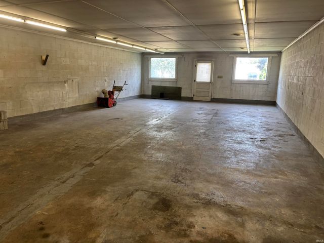 606 N Race Street, Monon, IN 47959