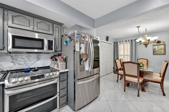 6514 SEAFAIRER DRIVE, Tampa, FL 33615