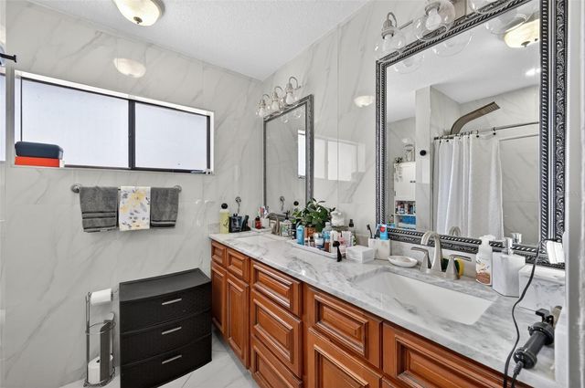 6514 SEAFAIRER DRIVE, Tampa, FL 33615