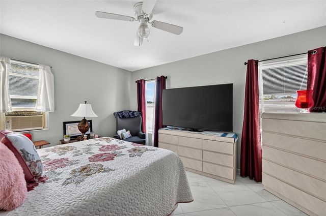 6514 SEAFAIRER DRIVE, Tampa, FL 33615