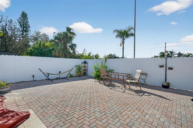 6514 SEAFAIRER DRIVE, Tampa, FL 33615