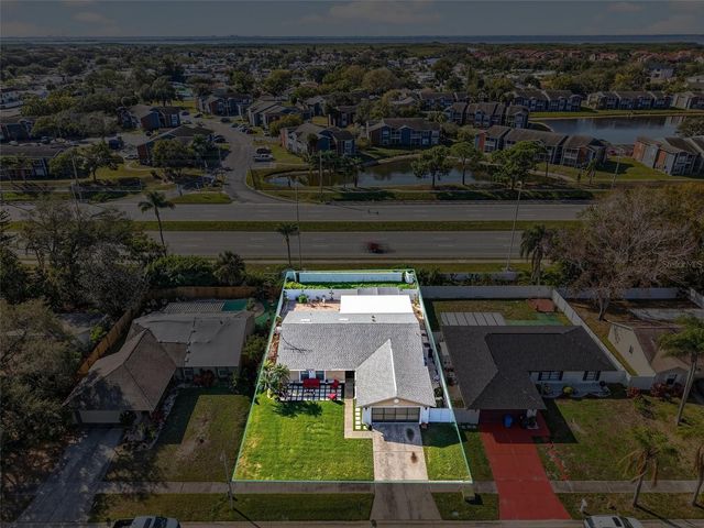 6514 SEAFAIRER DRIVE, Tampa, FL 33615