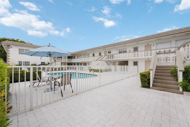 5420 Hollywood Boulevard 208, Hollywood, FL 33021